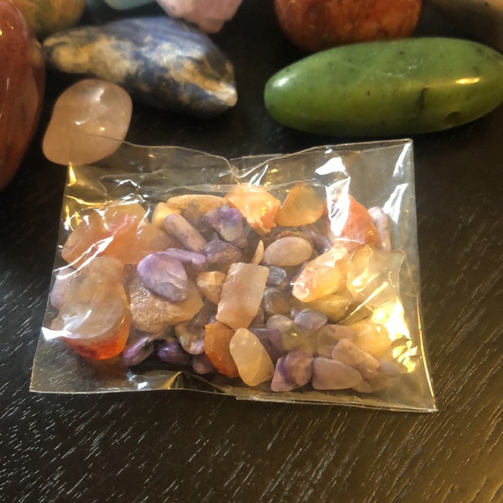 Mixed bundle of tumbled stones. - Picture 7 of 7